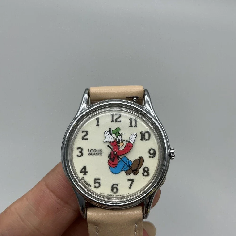 Vintage Lorus Disney Goofy Boys Watch 31mm V516-6A00 Leather New Battery
